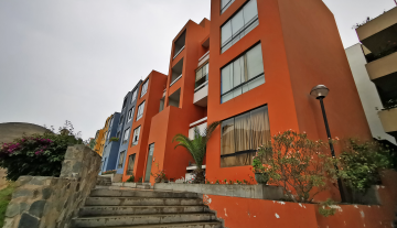 Dpto. 3er Piso en Condominio, Urb. Las Lomas