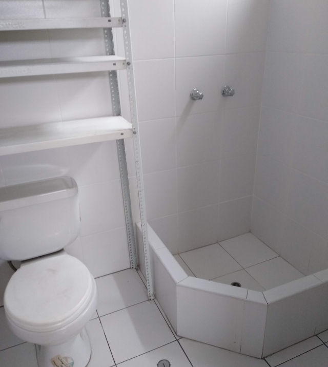 160054-18.jpg